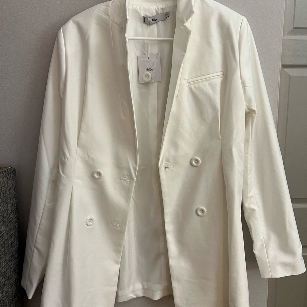 Adika white blazer